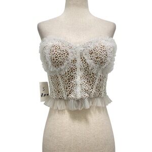Miss Circle Missy White Lace Crop Top Size Small